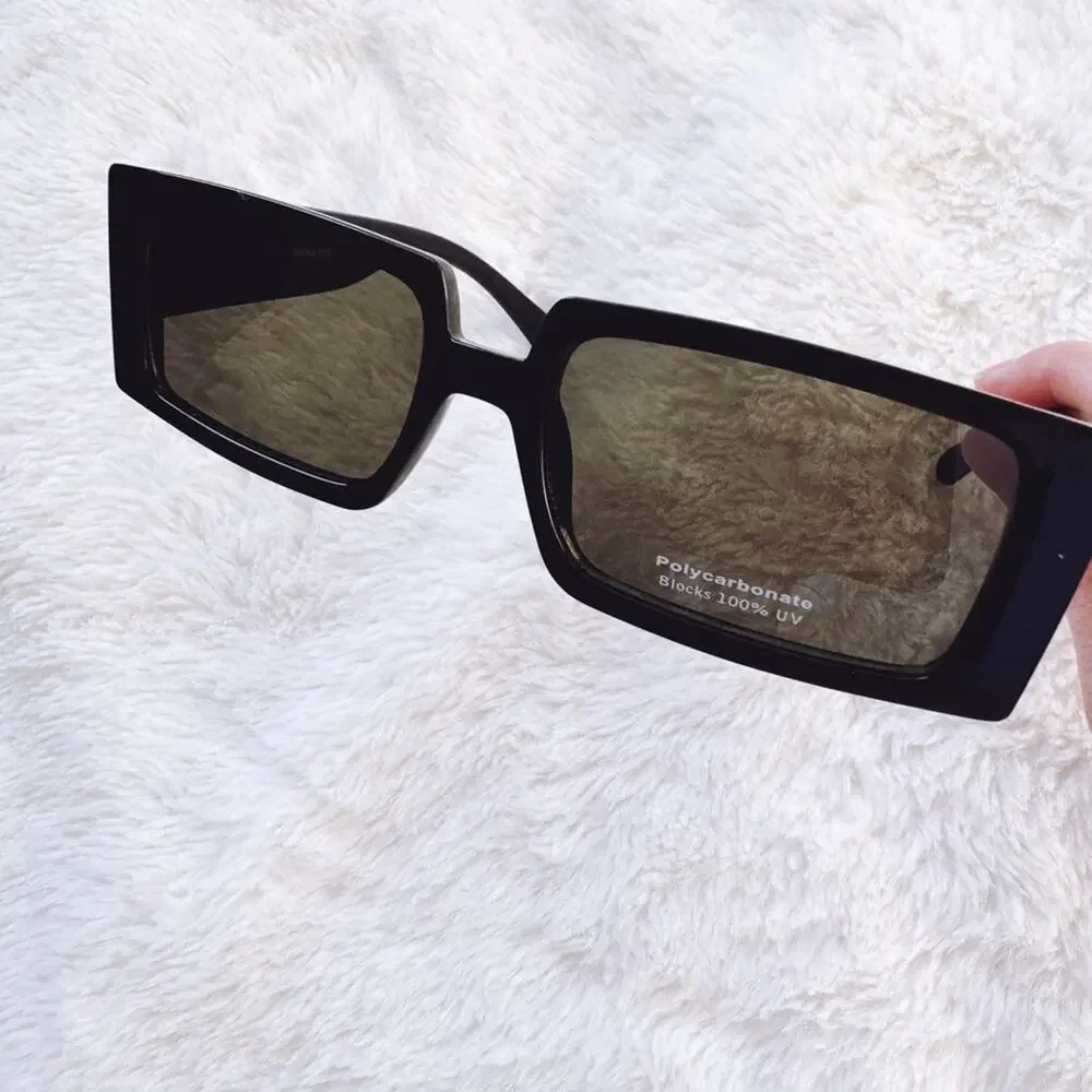 Aaron Black w/ Green Tint Rectangular Sunglasses